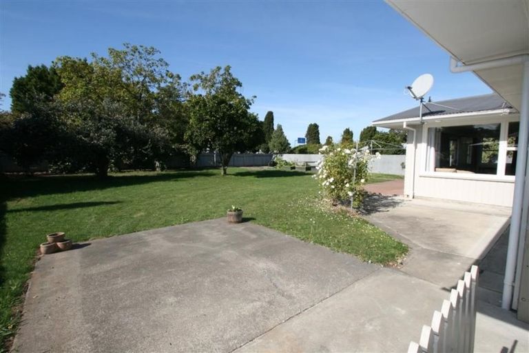 Photo of property in 572 Lowe Street, Camberley, Hastings, 4120