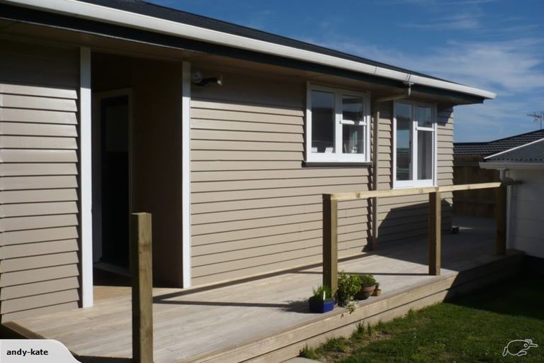 Photo of property in 57a Ranui Terrace, Tawa, Wellington, 5028
