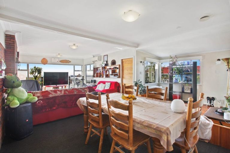 Photo of property in 85 Glengarry Road, Glen Eden, Auckland, 0602