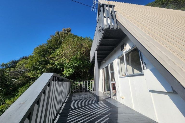 Photo of property in 3/45 Airlie Road, Plimmerton, Porirua, 5026