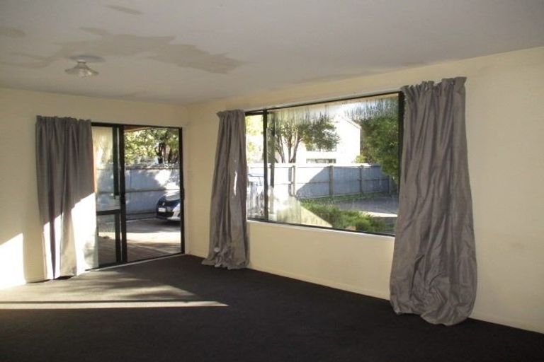 Photo of property in 5a Tonga Place, Riccarton, Christchurch, 8041