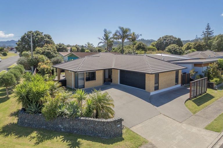 Photo of property in 1 Cobham Lane, Whitianga, 3510