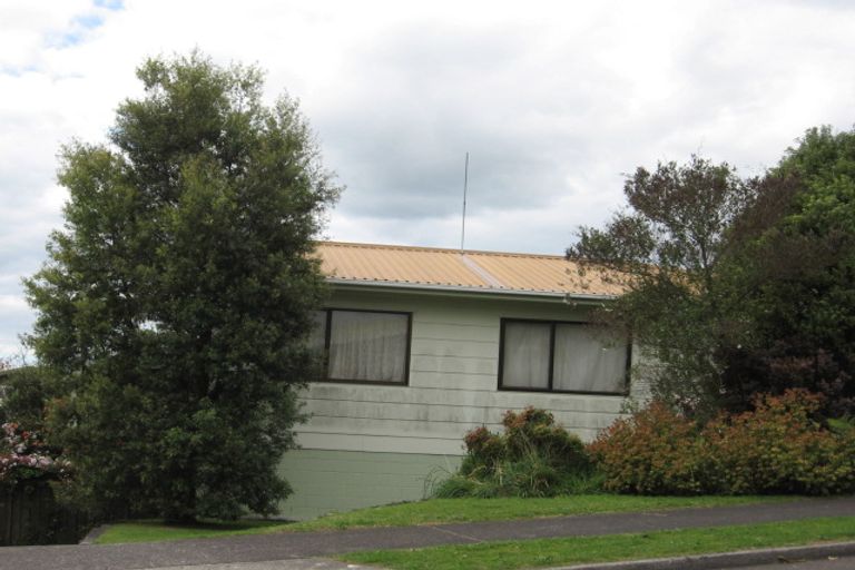 Photo of property in 6a Cumberland Crescent, Welcome Bay, Tauranga, 3112