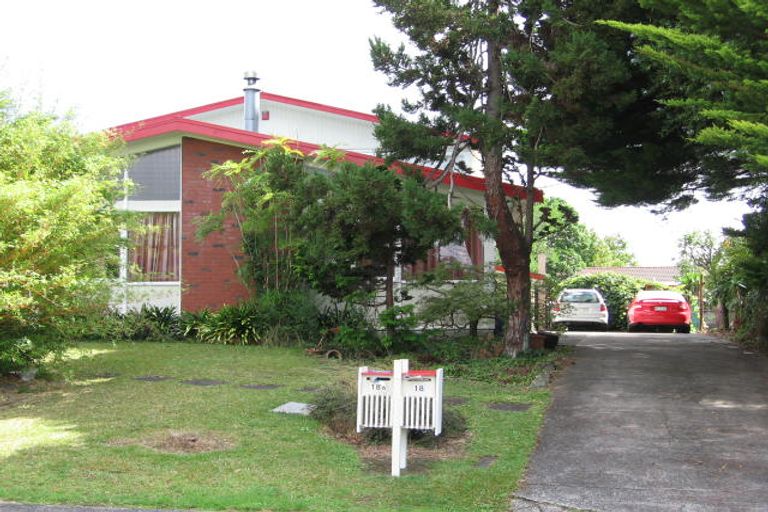 Photo of property in 18 Spence Road, Henderson, Auckland, 0612