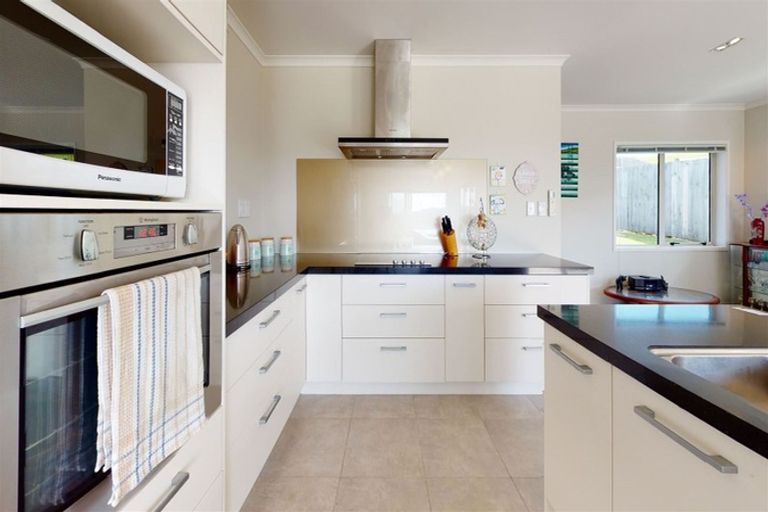 Photo of property in 27 Old Mill Road, Silverdale, 0932