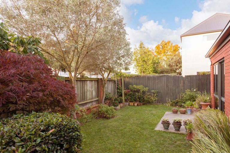 Photo of property in 1/76 Saint Albans Street, St Albans, Christchurch, 8014