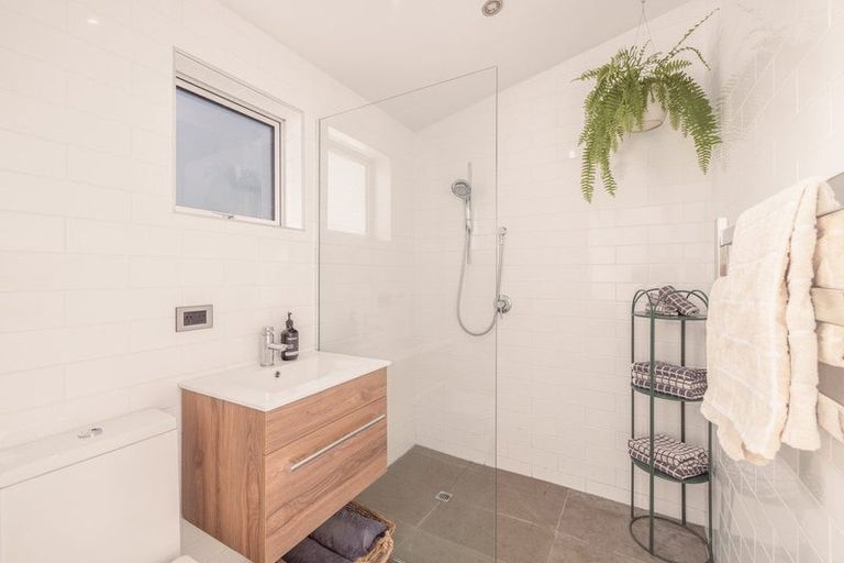 Photo of property in 277 Cannon Hill Crescent, Mount Pleasant, Christchurch, 8081