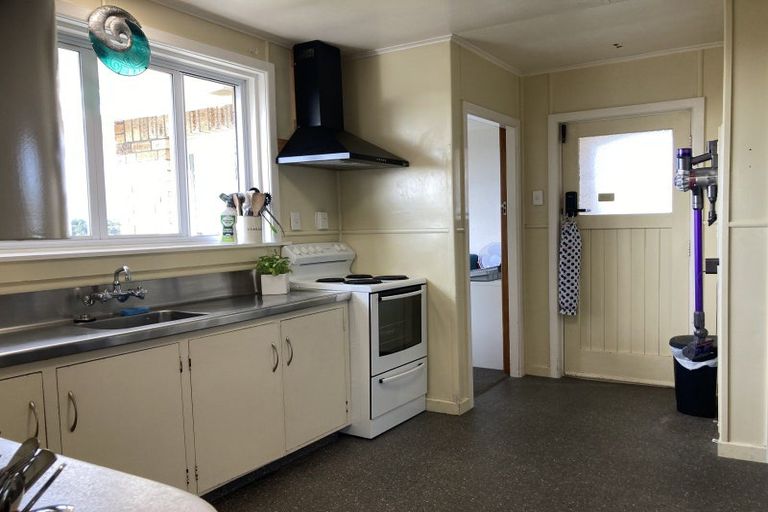 Photo of property in 12 Watene Crescent, Waitara, 4320