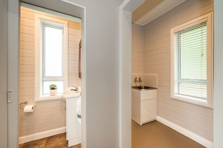 Photo of property in 65 Elizabeth Street, Waikanae, 5036