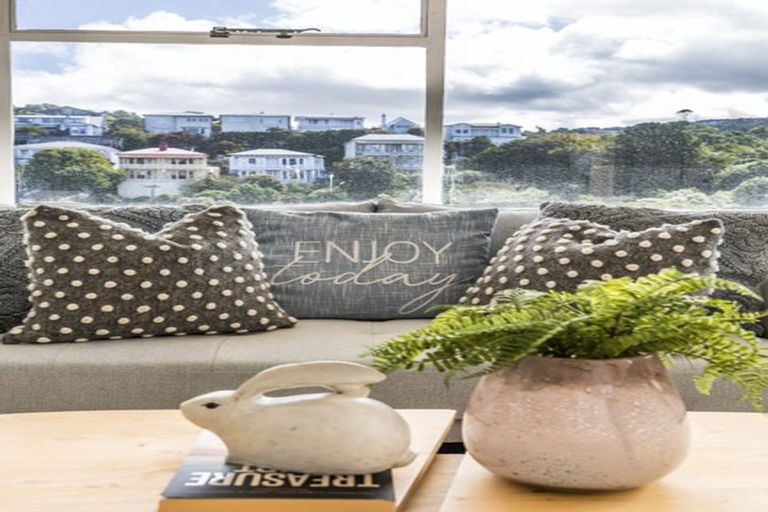 Photo of property in Terrace Tower Apartments, 8e/126 The Terrace, Wellington Central, Wellington, 6011