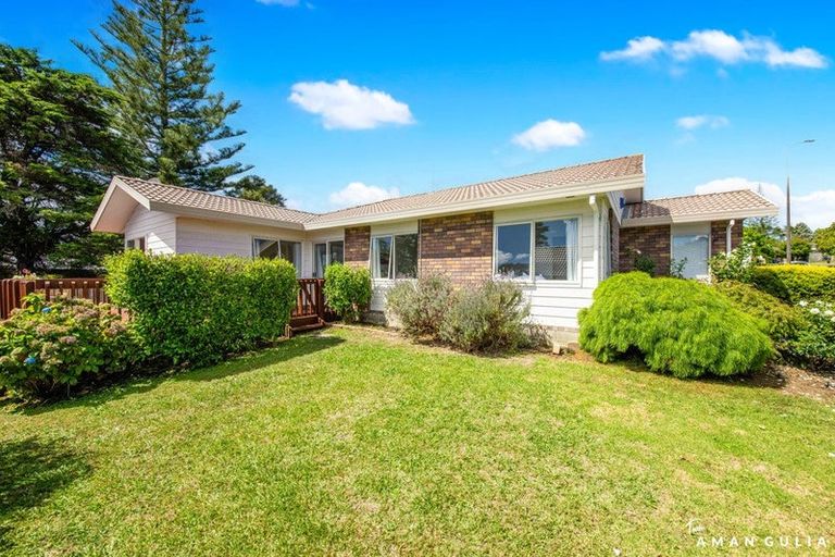 Photo of property in 30 Meynell Court, Glen Eden, Auckland, 0602