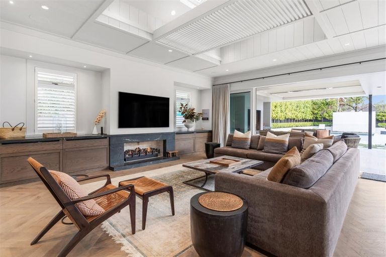 Photo of property in 12 Clifton Road, Hauraki, Auckland, 0622