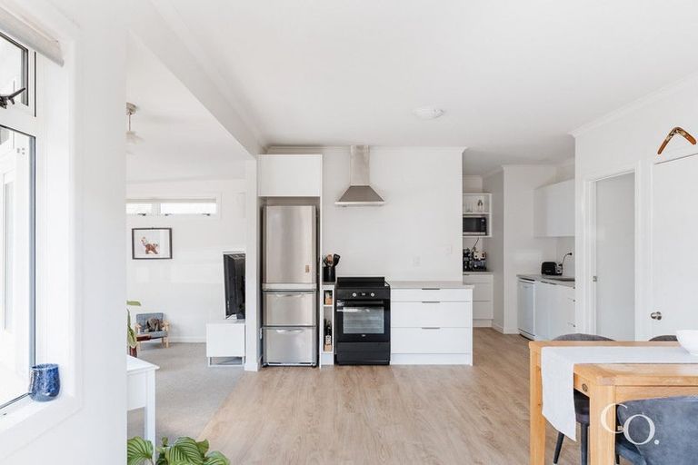 Photo of property in 22 Queen Road, Bellevue, Tauranga, 3110