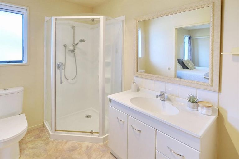 Photo of property in 8/295 Pages Road, Wainoni, Christchurch, 8061