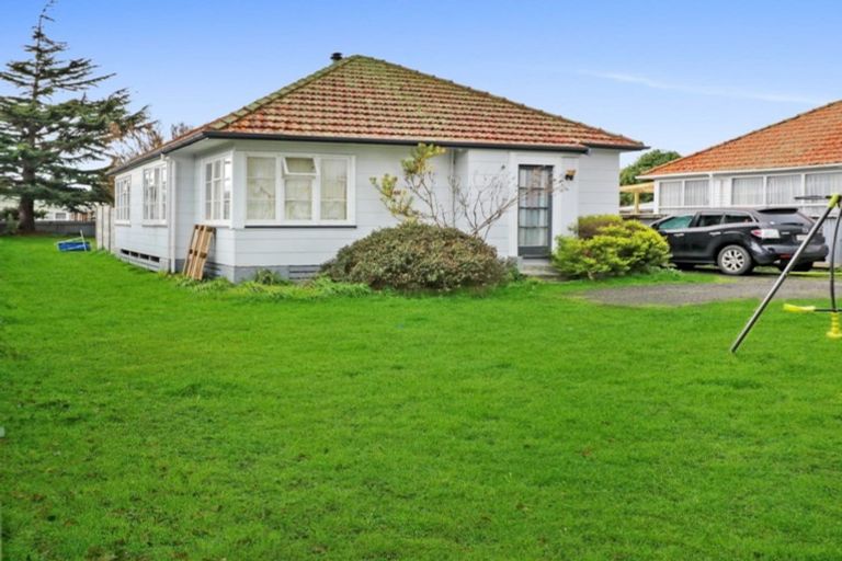Photo of property in 10 Victor Street, Dannevirke, 4930