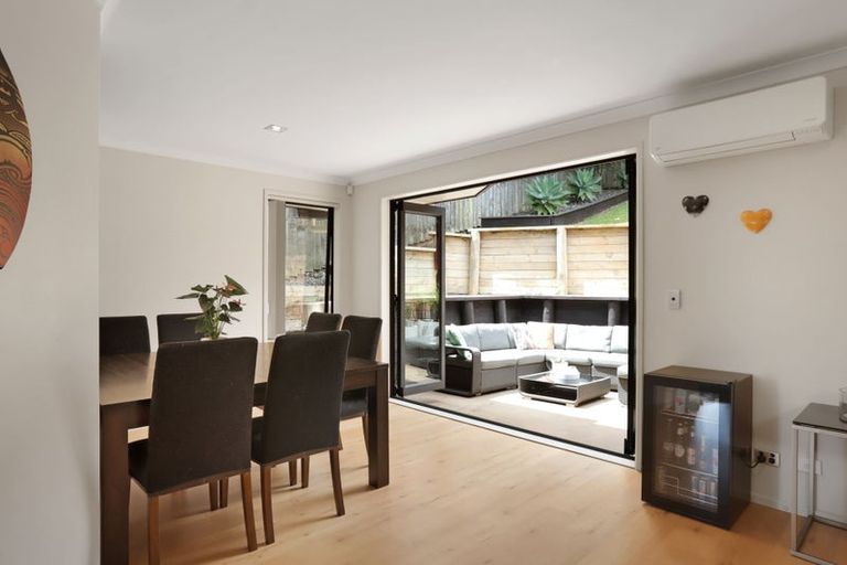 Photo of property in 7 Oratia Drive, Glen Eden, Auckland, 0602