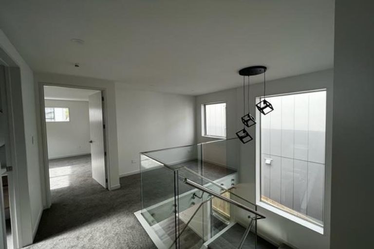 Photo of property in 31 Clara Road, Silverdale, 0932