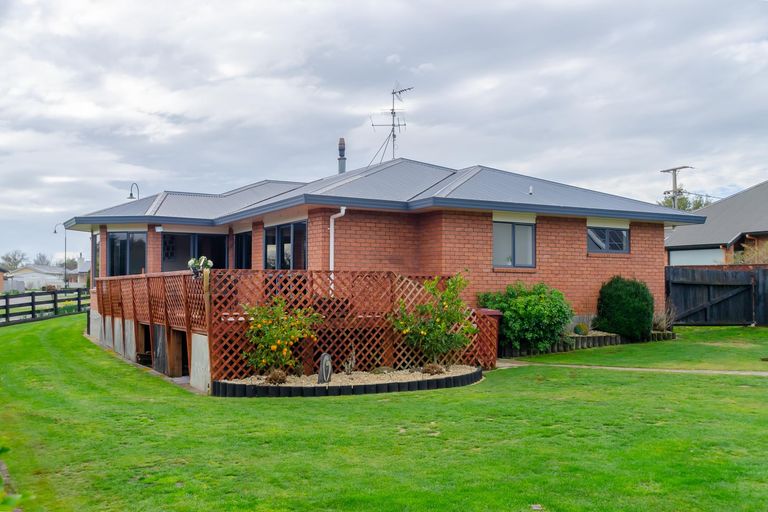 Photo of property in 5 Rexwood Estate, Carterton, 5713