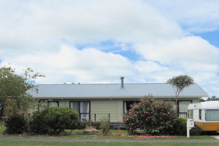 Photo of property in 52 Solander Street, Tolaga Bay, 4077