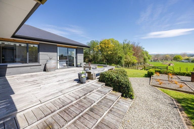 Photo of property in 14 Brooker Place, Waipukurau, 4200