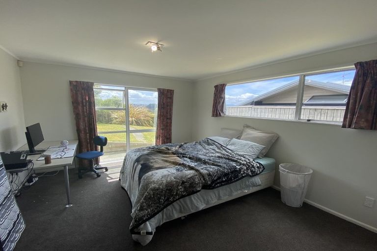 Photo of property in 44 Rajkot Terrace, Broadmeadows, Wellington, 6035