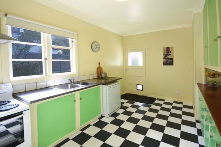 Photo of property in 37 Totara Street, Ravensbourne, Dunedin, 9022