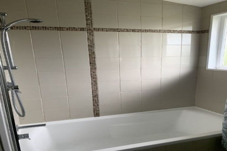 Photo of property in 33 Tuckers Road, Redwood, Christchurch, 8051