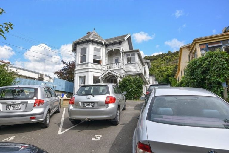Photo of property in 84 Queen Street, North Dunedin, Dunedin, 9016
