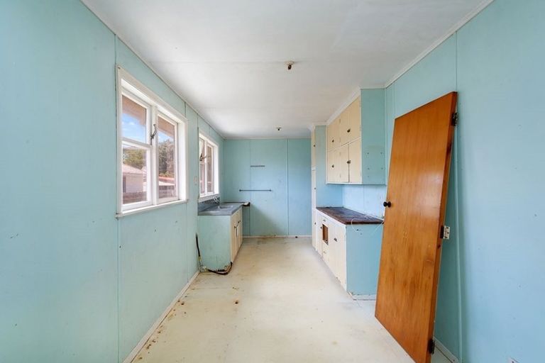 Photo of property in 48 Driver Crescent, Cannons Creek, Porirua, 5024