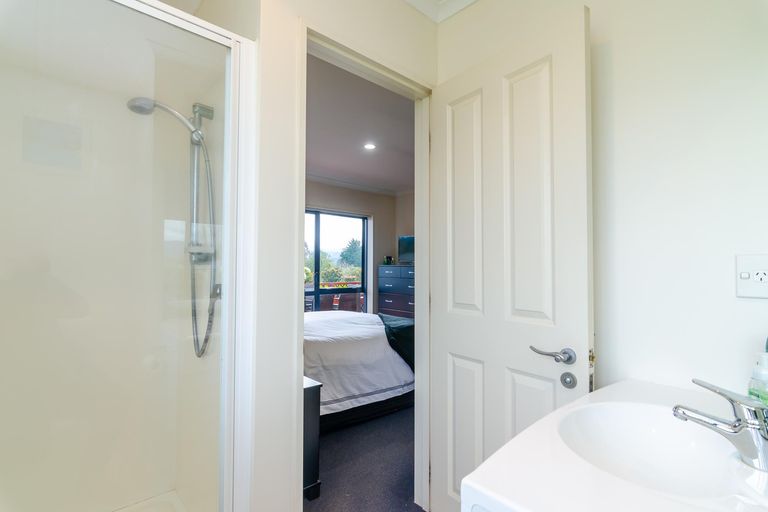 Photo of property in 5 Rexwood Estate, Carterton, 5713