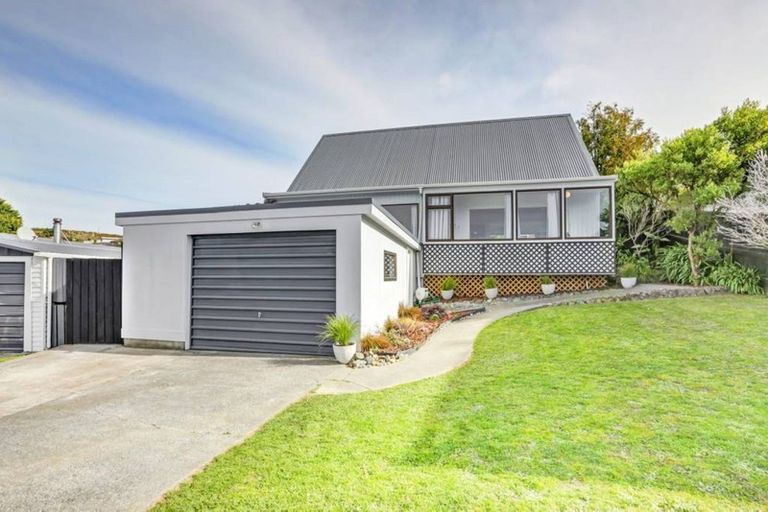 Photo of property in 32 Thimble Lane, Whitby, Porirua, 5024