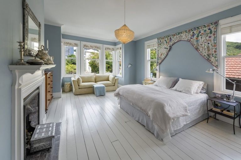 Photo of property in 54 Hobson Street, Thorndon, Wellington, 6011