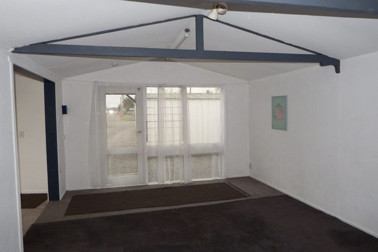 Photo of property in 14 Pukepapa Road, Marton, 4710