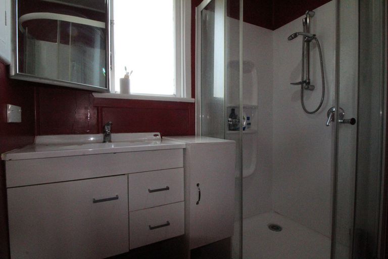 Photo of property in 22 Cornwall Street, Mossburn, 9792