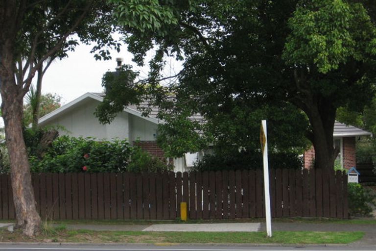 Photo of property in 127 Ti Rakau Drive, Pakuranga, Auckland, 2010