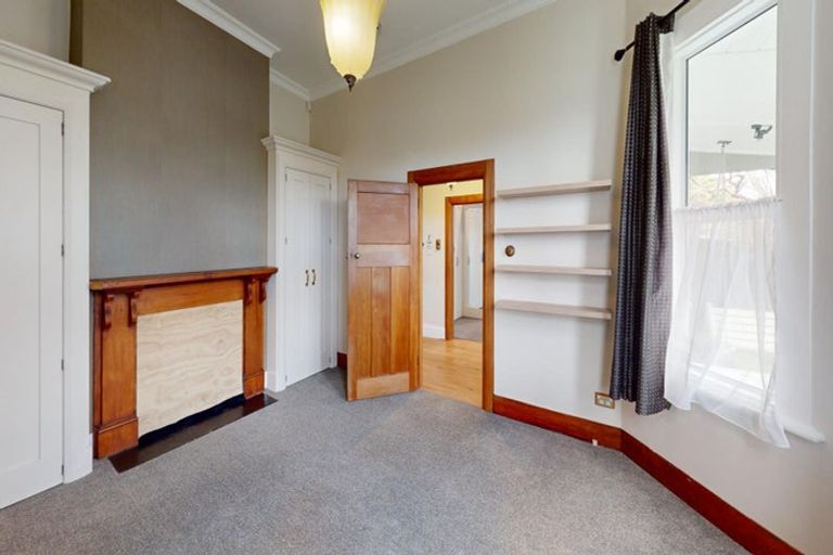 Photo of property in 11 Hereford Street, West End, Palmerston North, 4410