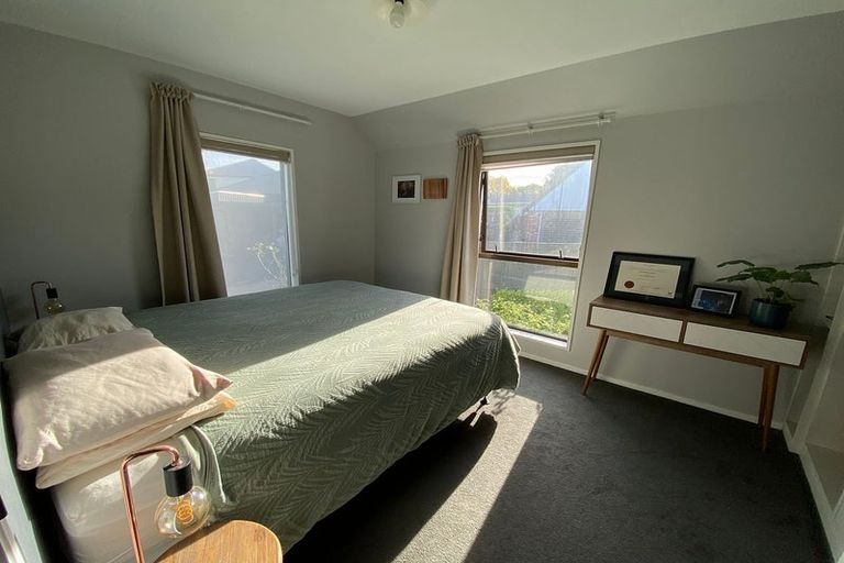 Photo of property in 1/25 Kingham Place, Avonhead, Christchurch, 8042
