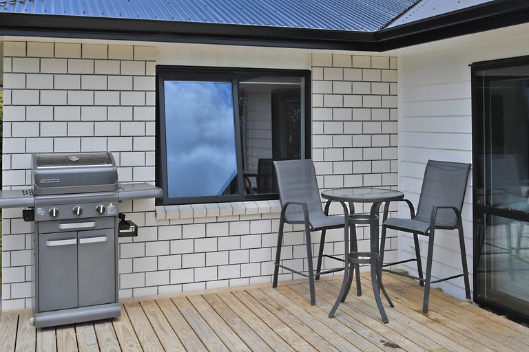 Photo of property in 2 Waharoa Lane, Wellsford, 0900