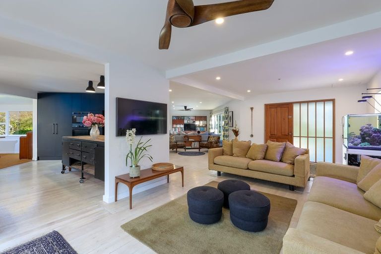 Photo of property in 147 Kina Beach Road, Tasman, Upper Moutere, 7173