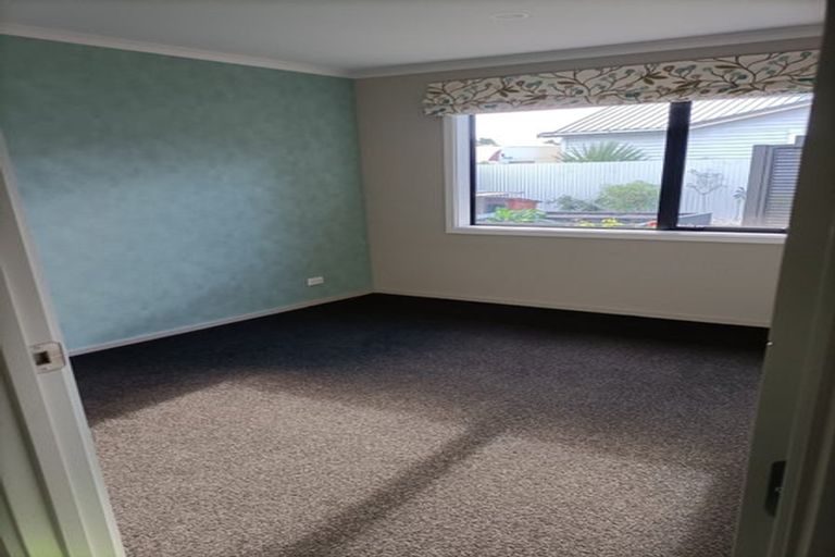 Photo of property in 16 Johnstone Street, Tinwald, Ashburton, 7700