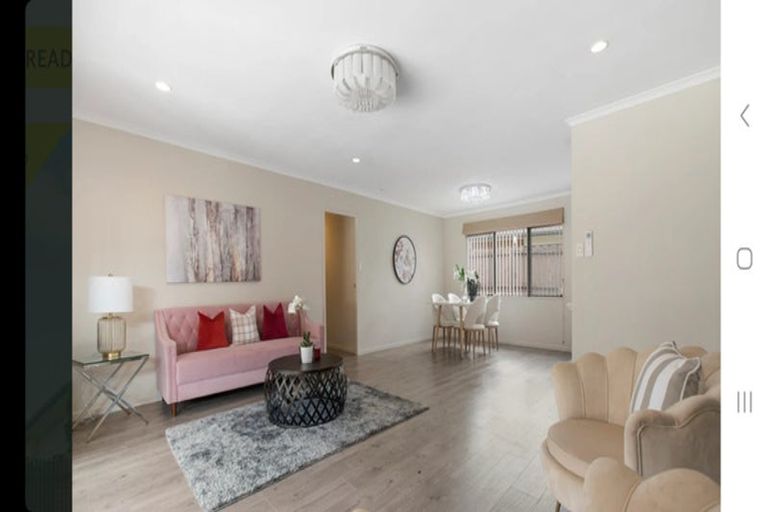 Photo of property in 8 Carisbrook Crescent, Papakura, 2110