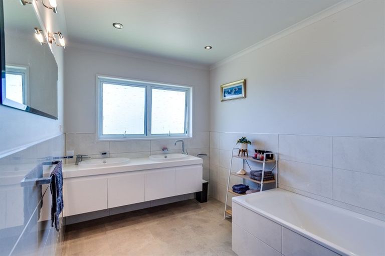 Photo of property in 2058 Pakowhai Road, Pakowhai, Napier, 4183