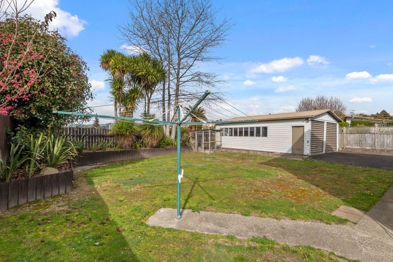 Photo of property in 5 Rameses Place, Pomare, Rotorua, 3015