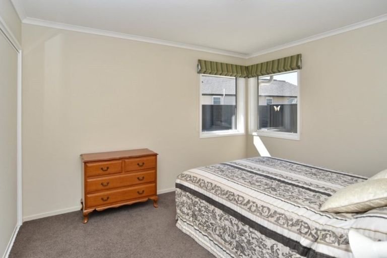 Photo of property in 15a Canberra Place, Redwood, Christchurch, 8051