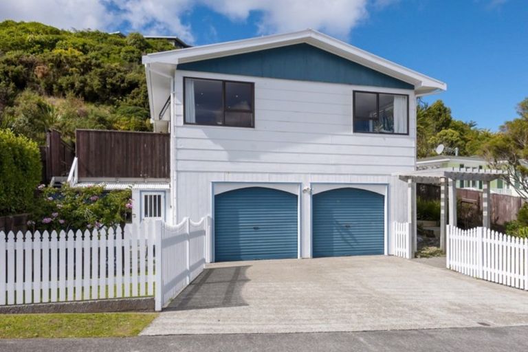 Photo of property in 20 Kaitangata Crescent, Kelson, Lower Hutt, 5010