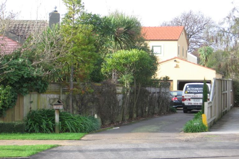 Photo of property in 21a Phoenix Avenue, Hokowhitu, Palmerston North, 4410