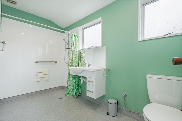 Photo of property in 101d Church Street, West End, Palmerston North, 4412