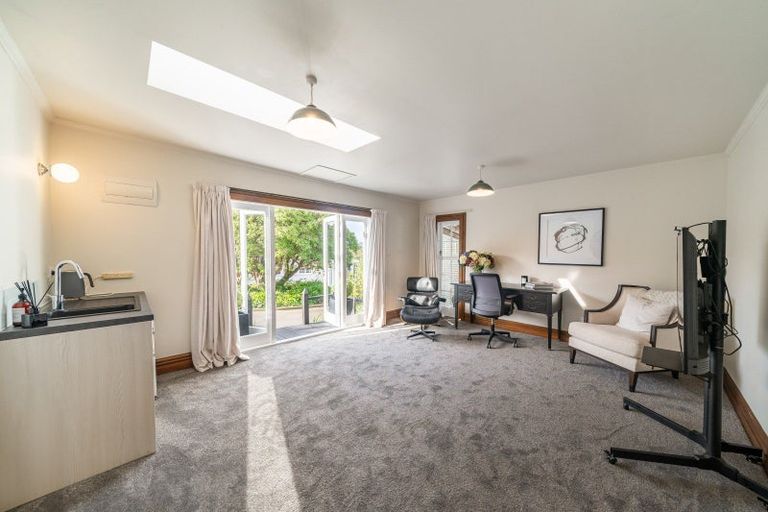 Photo of property in 33 Wairere Road, Belmont, Lower Hutt, 5010