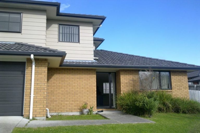 Photo of property in 8 Misty Valley Drive, Henderson, Auckland, 0612