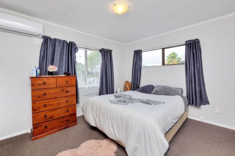 Photo of property in 163 Finlayson Avenue, Clendon Park, Auckland, 2103
